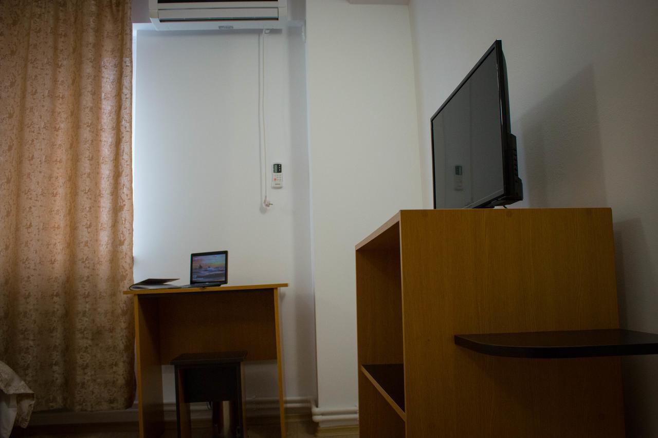 Rent Room N&S Iasi Exterior foto